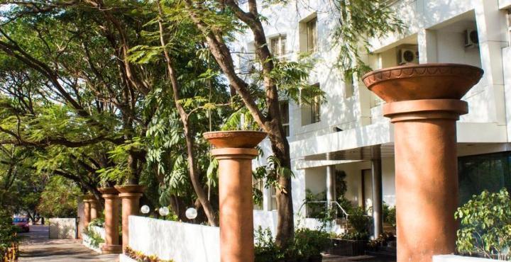 Hotel Phoenix Koregaon Park Pune Eksteriør bilde