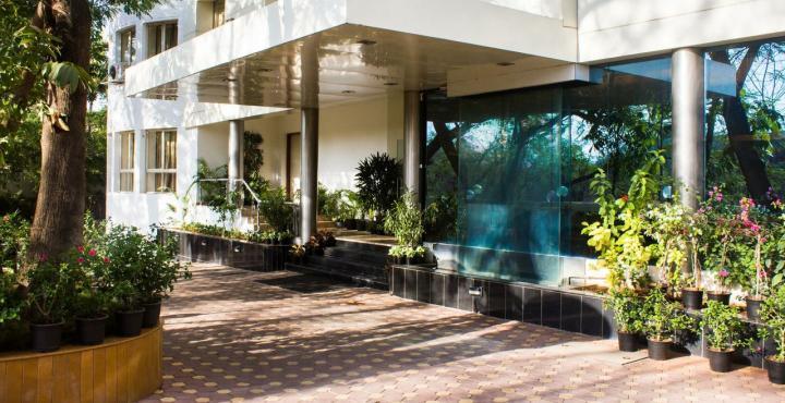 Hotel Phoenix Koregaon Park Pune Eksteriør bilde