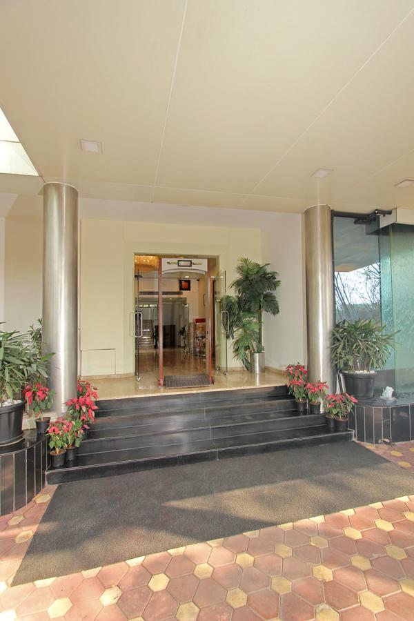 Hotel Phoenix Koregaon Park Pune Eksteriør bilde