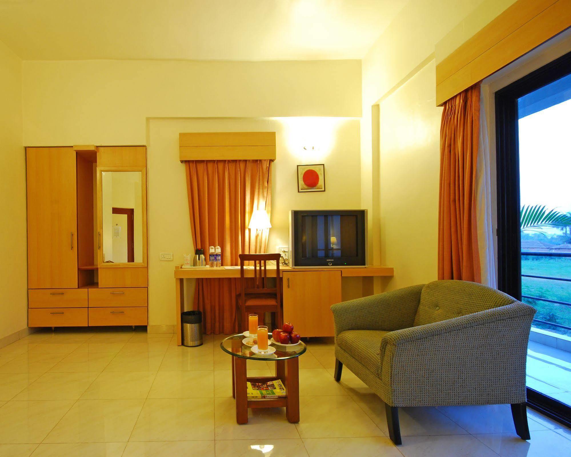 Hotel Phoenix Koregaon Park Pune Eksteriør bilde