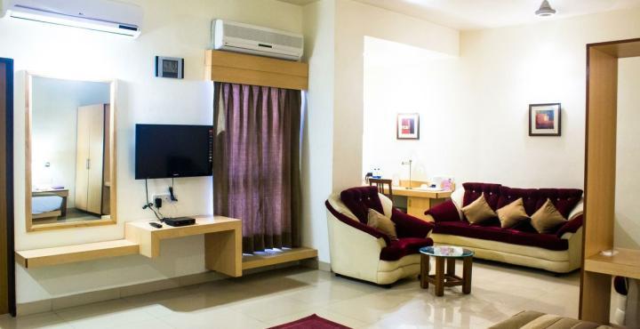 Hotel Phoenix Koregaon Park Pune Eksteriør bilde